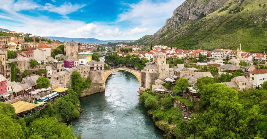 Dubrovnik: Kravica Waterfalls, Mostar and Pocitelj Day Trip - Why leave Dubrovnik for Bosnia and Herzegovina?