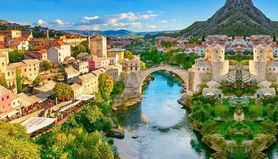 Dubrovnik: Mostar & Kravica Waterfalls Day Trip - Crossing into Bosnia and Herzegovina