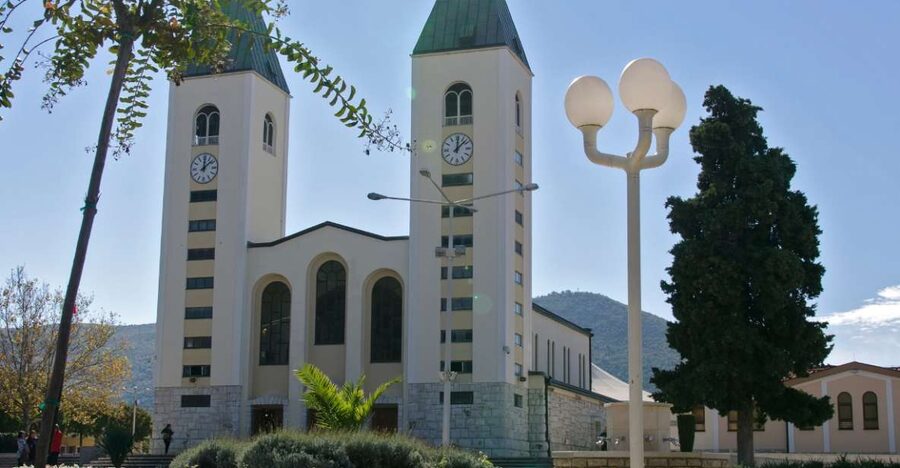 Dubrovnik: Private Day Trip to Medjugorje with Hotel Pickup - Why this day trip works from Dubrovnik