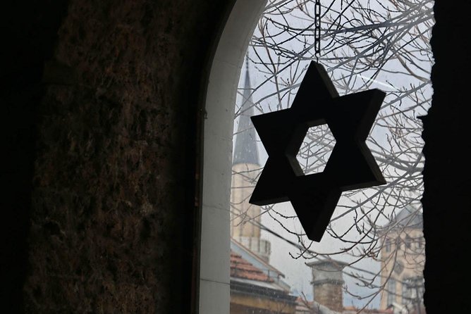 Fascinating Sarajevo Jewish Tour - A ten-minute pause where Ottoman and Austro-Hungarian Sarajevo meet