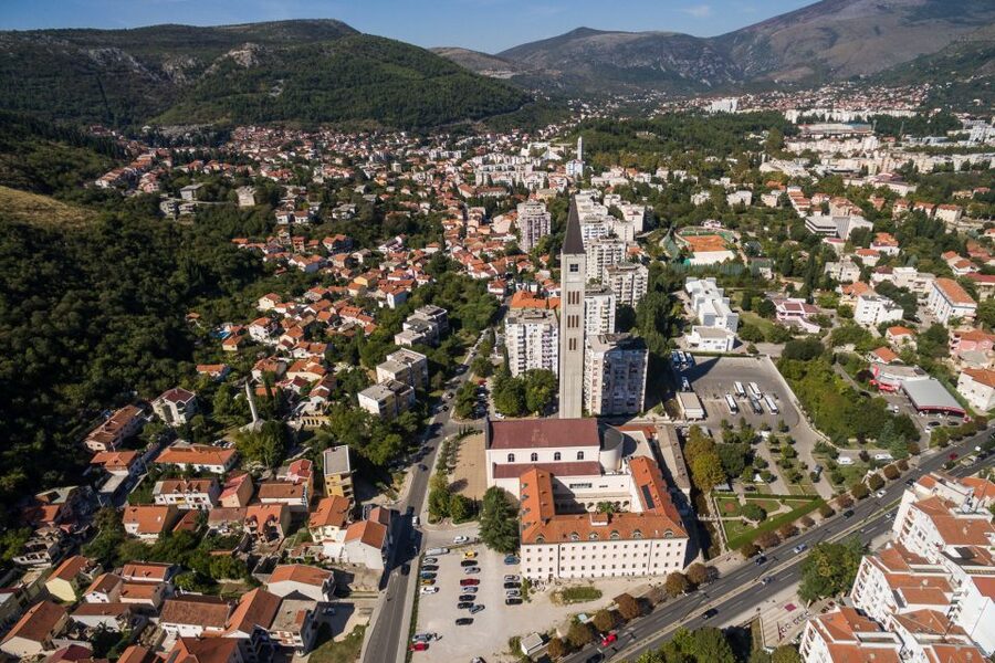 From Dubrovnik: Full-Day Tour of Mostar - Two hours to eat, shop, and wander