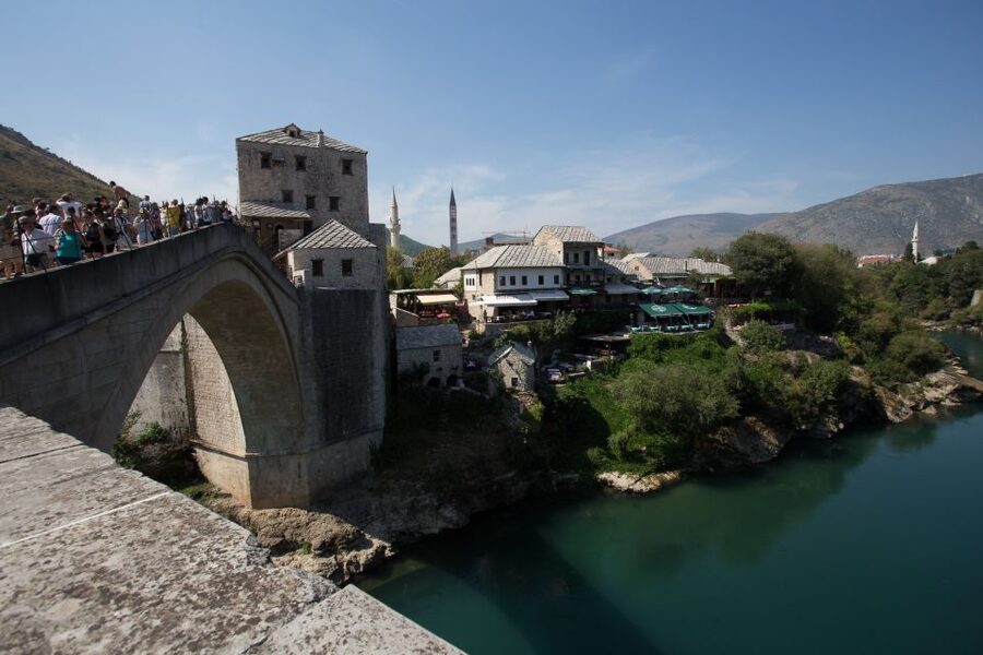 From Dubrovnik: Full-Day Tour of Mostar - What the guide adds to the day