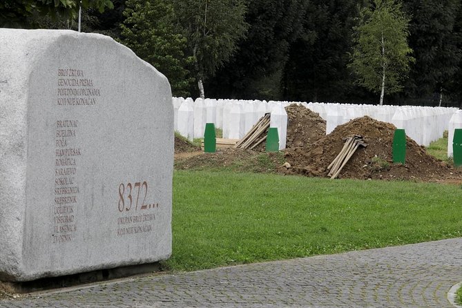 From Sarajevo: Srebrenica Genocide Memorial Study Tour - Paying respects at the cemetery in Potočari