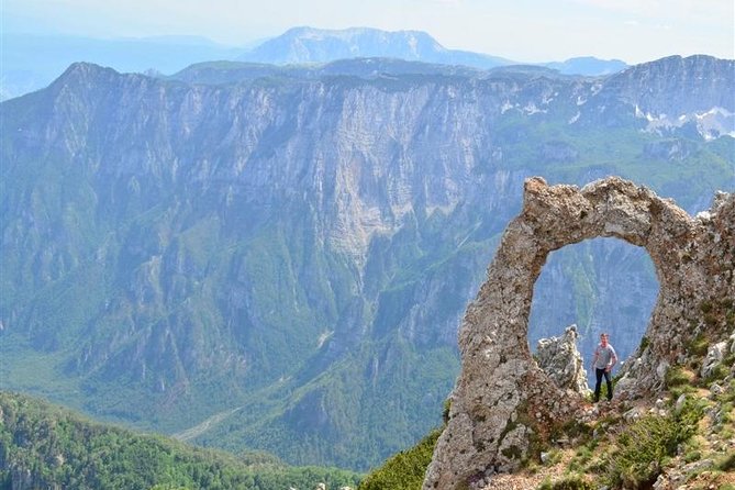 Hiking Cvrsnica mountain - Starting at Visit Konjic