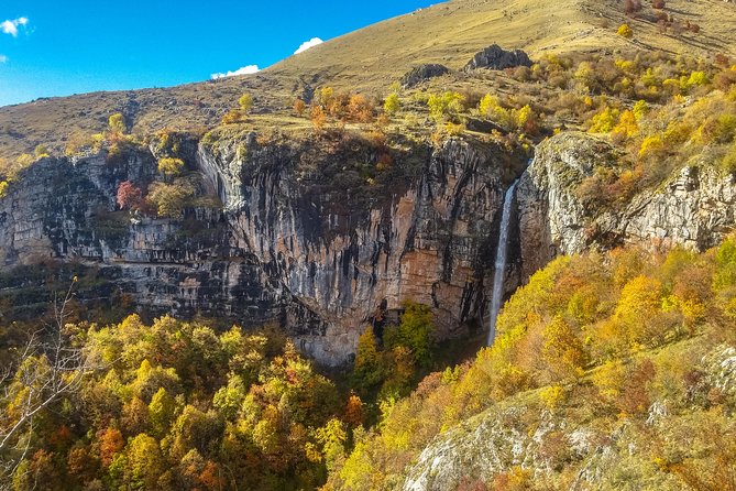 Lukomir Highland Village Hike - Walking the rim of Rakitnica canyon