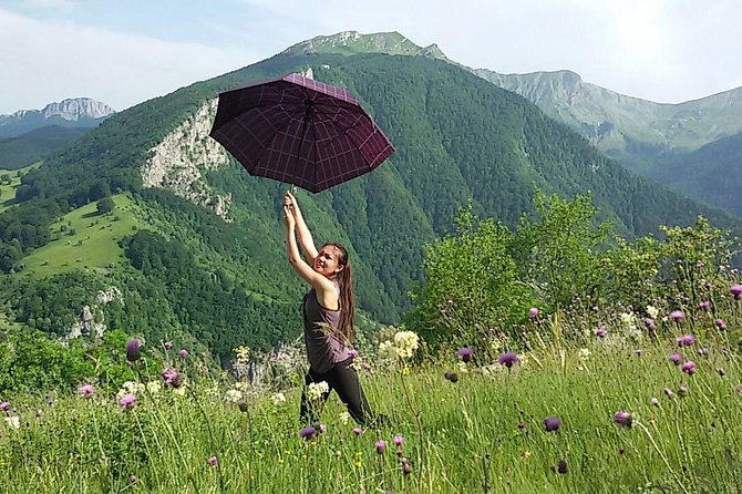 Lukomir Nomad Village Hiking Tour - Private Trip - Walking beside Rakitnica and Studeni Potok