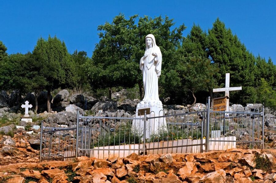 Međugorje and Apparation Hill Private Tour From Dubrovnik - Why Međugorje makes a different day trip