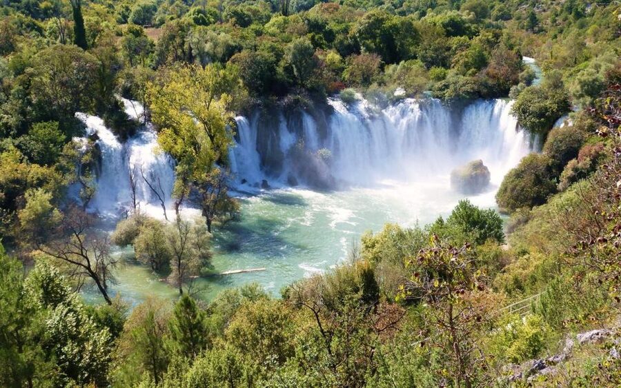Mostar and Kravice Waterfalls Tour from Dubrovnik - Early pickup and the road out of Dubrovnik