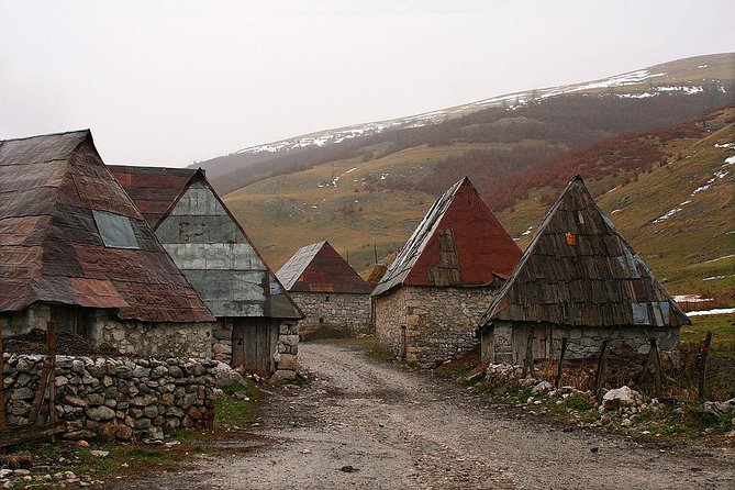 Mountain Village Lukomir Full Day Adventure Tour - Arriving in Lukomir Above the Valleys