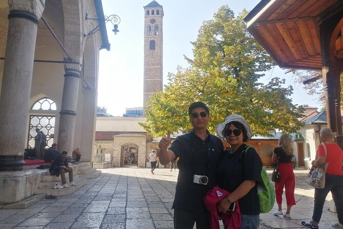 Sarajevo for beginners - Two bridges and Sarajevo City Hall
