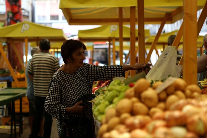 Ultimate Gastro Experience - Markale market brings the ingredients into view